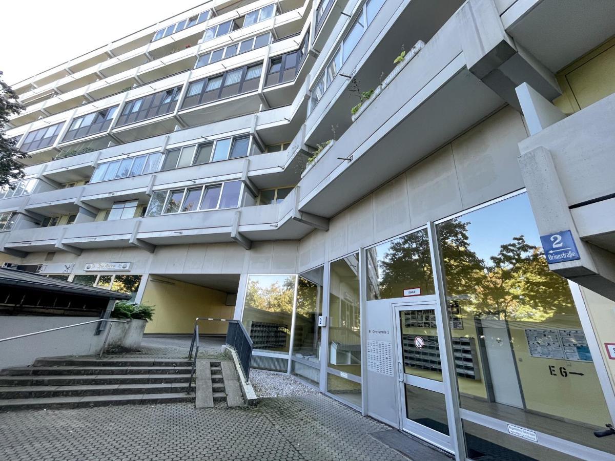 Lta Apartment In Unterschleissheim Bei Muenchen Exterior photo
